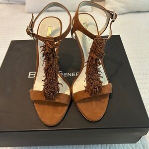 BCBG Caramel Sandal Size 8.5